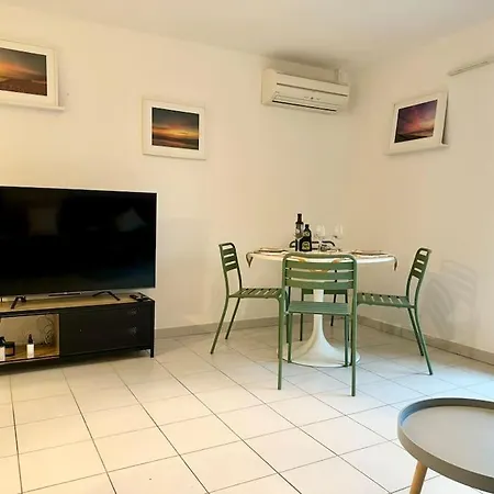 Apartment Les Bords Du Canal, T3 Avec Place De Parking